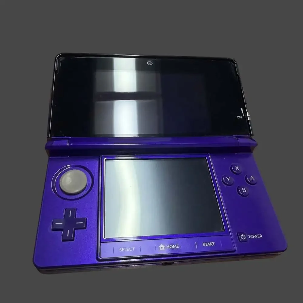 Nintendo 3DS Handheld System - Midnight Purple